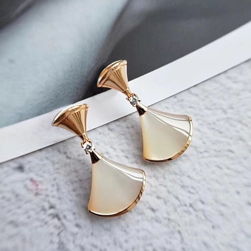 Fan-shaped Mother of Pearl Earrings | 18K Rose Gold Drop Earrings for Women