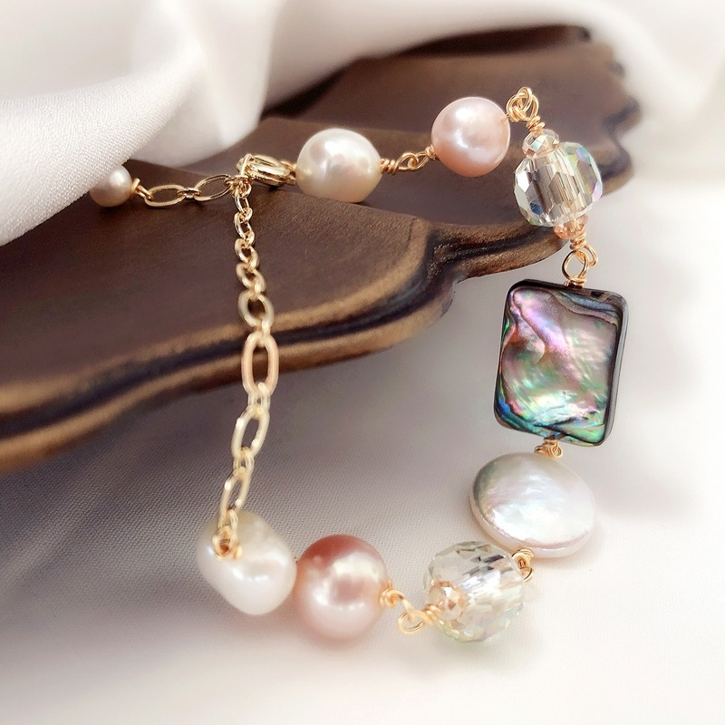 Freshwater Pearl with Black Mother of Pearl Abalone Shell Bracelet