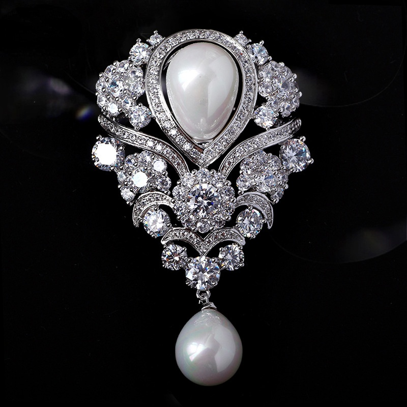 vintage style pearl brooch pin